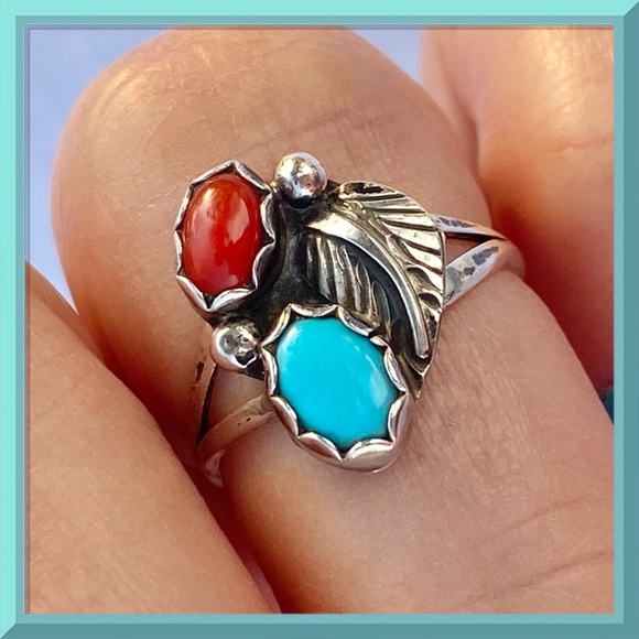 OLD Unsigned Navajo Turquoise Coral Sterling Silver Ring - Picture 8 of 8